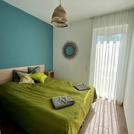 Villa Aranygesztenye Apartmanhaz Balatonudvari