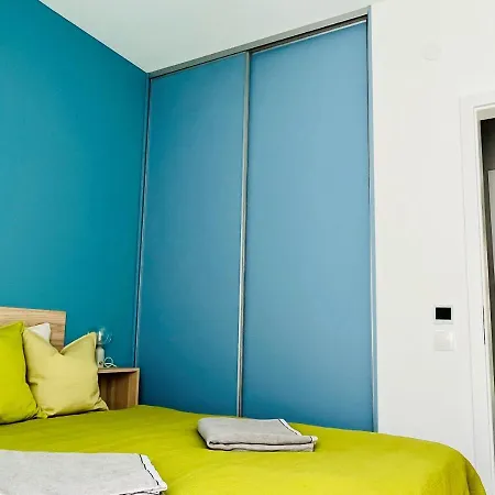 Villa Aranygesztenye Apartmanhaz