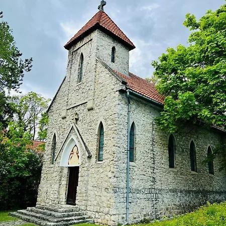 Villa Aranygesztenye *