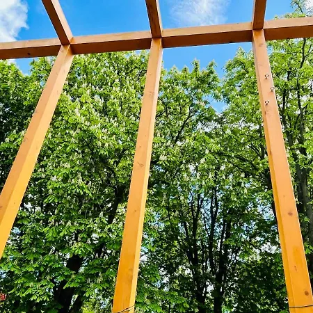 Willa Aranygesztenye Apartmanhaz *