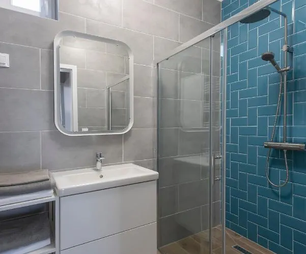 Villa Aranygesztenye Apartmanhaz Balatonudvari